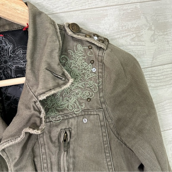 Miss Me Skull Embroidered Utility Denim Jacket Small - Picture 4 of 9